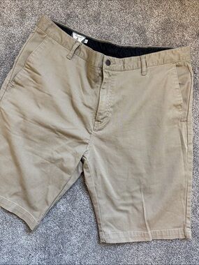 Volcom Men's Khaki  Shorts - Classic Casual